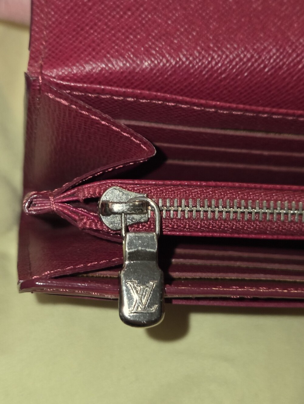 Louis Vuitton Epi Sarah Leather Envelope Wallet Fushia - Picture 7 of 12